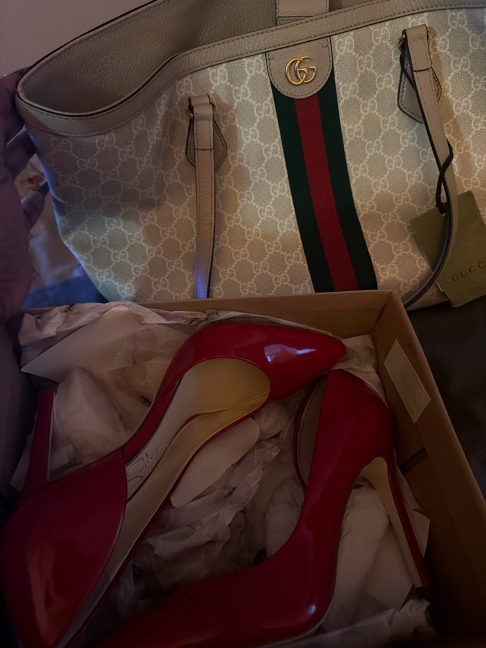 Gucci Beige GG Canvas Shoulder Bag with Green-Red Web Stripe - Picture 3 of 3